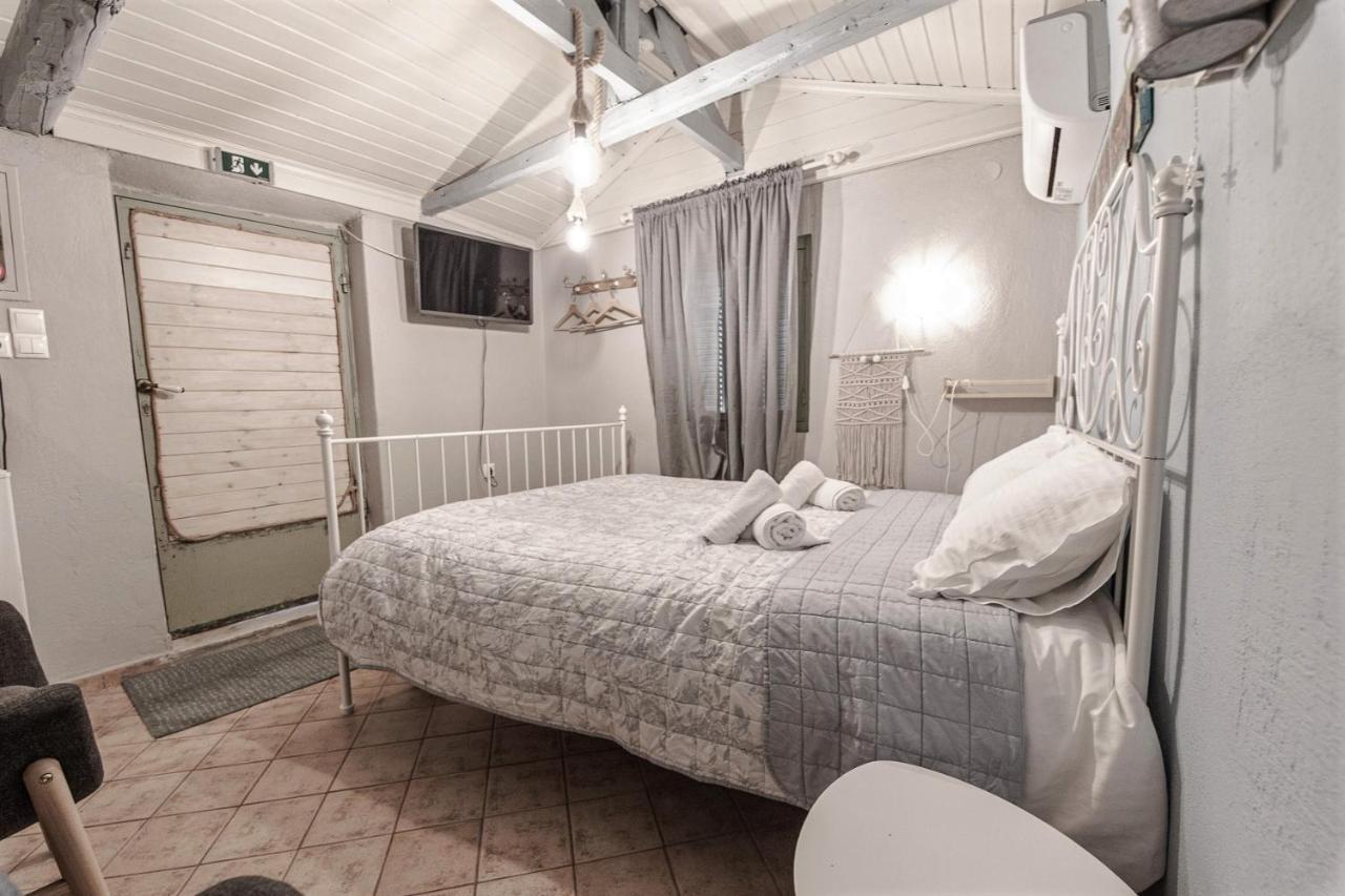 Rina'S House Villa Kalampáka Ngoại thất bức ảnh