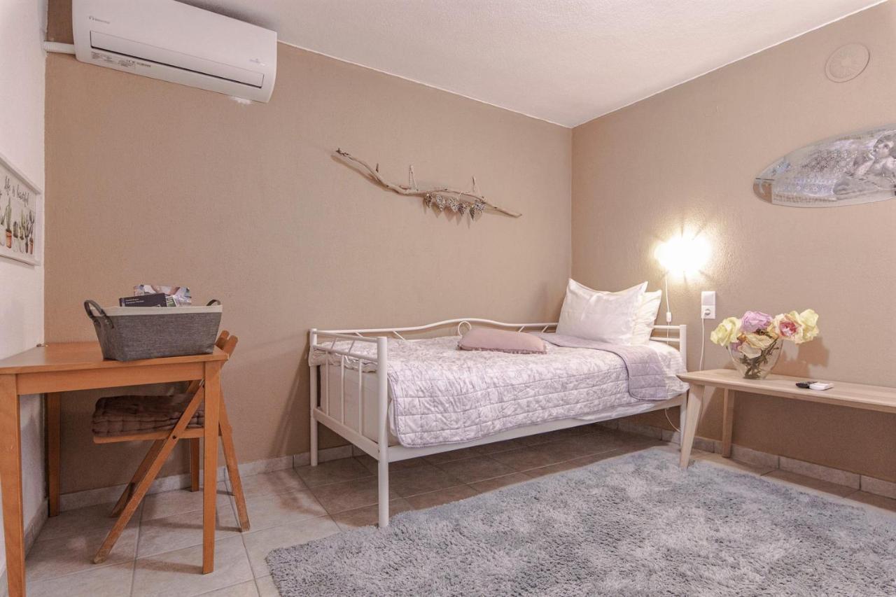 Rina'S House Villa Kalampáka Ngoại thất bức ảnh